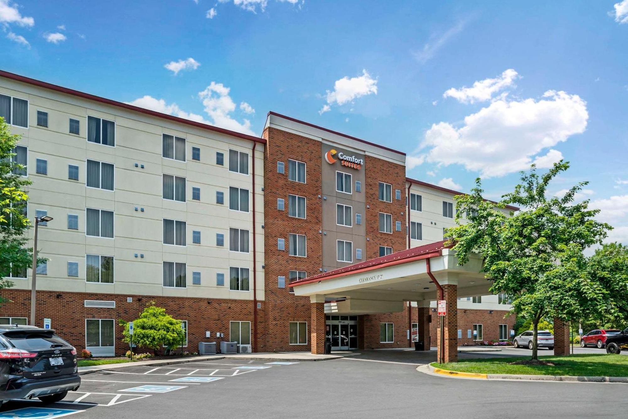 Comfort Suites At Virginia Center Commons Glen Allen Exterior photo